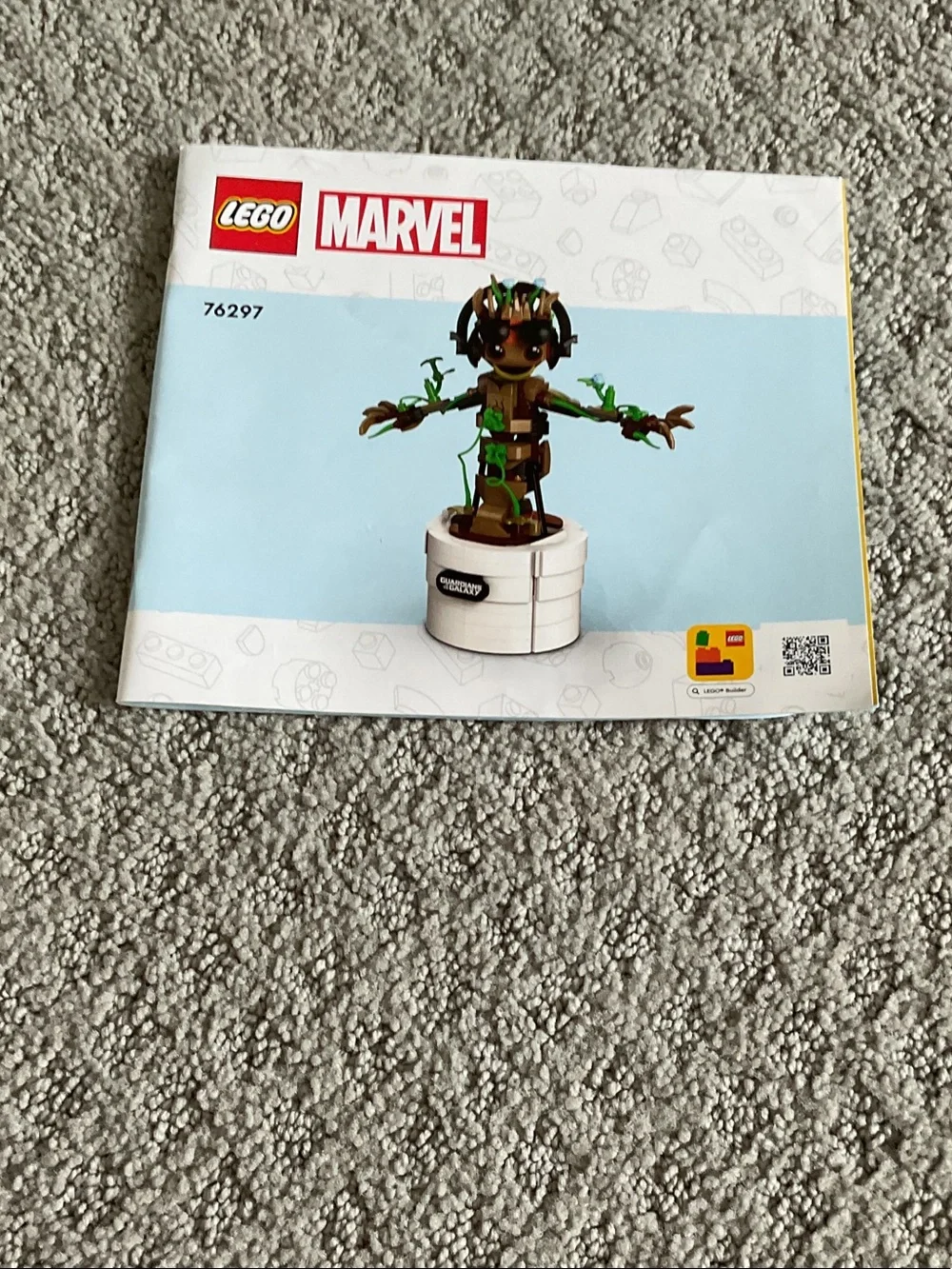 Lego Brown and Green Marvel Groot Display Figurine